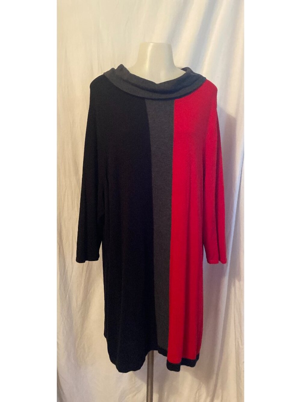 Lillian Nicole Red And Black Colorblock Cowl Neck Long Sweater